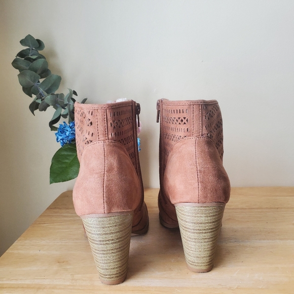 Qupid Boots - Picture 7 of 14